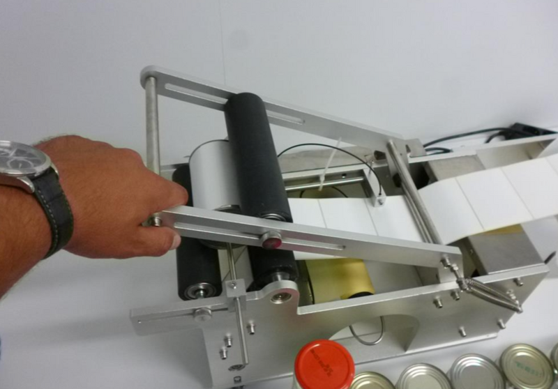 Masina de etichetat 220V